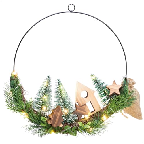 com-four® LED-Kranz mit Timer - 30 cm Metallkranz mit 20 warmweißen LEDs - Dekorative Beleuchtung mit Winterhaus und Bäumen - Innen-Beleuchtung für Weihnachten (Bunter LED-Kranz) von com-four