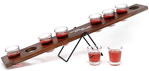 com-four® Schnaps-Wippe mit 8 Trinkgläsern, Getränke-Wippe aus Holz mit Schnapsgläsern aus Glas, 60 x 10,5 x 9,5 cm von com-four