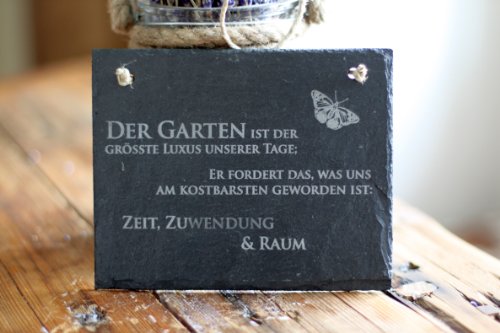 Schiefertafel schöner Gartenspruch -Garten ist der grösste Luxus unserer Tage Schiefer Schild Schmetterling von condecoro