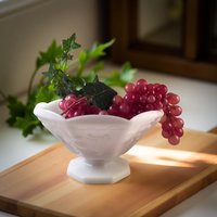 Vintage Milchglas Sockel Schüssel Fuß Obst Getäfelt Trauben Anker Hocking Dekor von cookiebabe