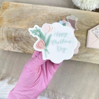 Happy Mothersday Banner Floral Cookie Embosser Stamp With Cutter von cookiecutterFabrik