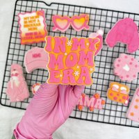 In My Mom Era Lettering Cookie Embosser Stamp With Cutter von cookiecutterFabrik