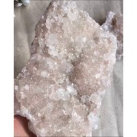 Schönes Blush Pink Apophyllite Kristall Statement Stück, Funkelnder Zeolith Cluster Sammler Schönes Blush Pink Apophyllite Kristall Statement Stück, Funkelnder Zeolith Cluster Sammler von AuraEmpress