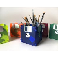 Diskette - Durchscheinend Grün Behälter Bleistiftbecher Übertopf Upcycled Wiederverwendete Materialien Unter 15 Dollar Geschenk Für Sie Oder Ihn von cowboygoods