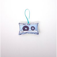 Weihnachtsschmuck Kassettenband Ornament - Retro Baumschmuck von creationzbycatherine