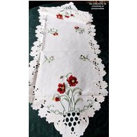 Tischsettischläufer Bestickt Aus Dickem Rechteckigem Polyester 50x150 Mit Mohnpunkten von crinolines58