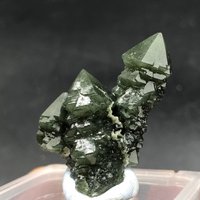 Ausgezeichnete Grünquarz-Kristallstufe Aus Der Inneren Mongolei #a1705 von crystal2018625