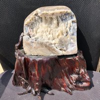 Crysta Natürlicher Achat in Kolumbien ， Achatlochkristalle Füllhorn Seltene Grüne Fluoreszierende von crystal2018625