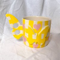 Handgefertigte Keramiktasse Mit Schmetterlingseffekt, Handbemalte Karierte Kaffee - Oder Teetasse Schmetterling, Valentinstagsgeschenk Für Sie von cuginoceramics