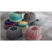 Miniguglhupf Shabby Chic Deko Streusel Oder Spitze von cupcakesfuerdich