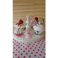 Set Gips Deko Cupcakes Etagere Fake Unecht Gebäck Tischdeko Set Gips Deko Cupcakes Etagere Fake Unecht Gebäck Tischdeko von cupcakesfuerdich