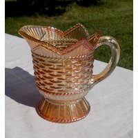 40S Blasse Ringelblume Westmoreland Karneval Glas Creamer Krug Korb Flecht & Zopfmuster 40S Blasse Ringelblume Westmoreland Karneval Glas Creamer Krug Korb Flecht & Zopfmuster von curioscity
