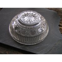 50Er Jahre Pressglas Klare Schale Dreigemustert 50Er Jahre Pressglas Klare Schale Dreigemustert von curioscity