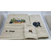 Hütte Im Wald - Bestickte Handtücher Badetuch, Handtuch Und Waschlappen Set Zum Bestellen Oder Einzeln von cybergeeks2