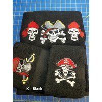 Piraten - Badetuch Set Bestickt Badetuch, Handtuch Und Waschlappen Bestellen Oder Einzeln von cybergeeks2