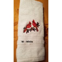 Rote Vögel/Kardinäle - Besticktes Handtuch Gesichtstuch Bestellen Sie Eine Oder Mehrere Handtuchfarbe Nach Wahl Kostenloser Versand von cybergeeks2