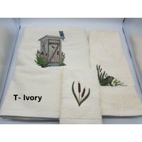 Rustikales Nebenhaus - Bestickte Handtücher Sets Oder Einzeln Bestellen Farbe Des Handtuchs Auswählen Badetuch, Handtuch Und Waschlappen Rustikales Nebenhaus - Bestickte Handtücher Sets Oder Einzeln Bestellen Farbe Des Handtuchs Auswählen Badetuch, Handtuch Und Waschlappen von cybergeeks2