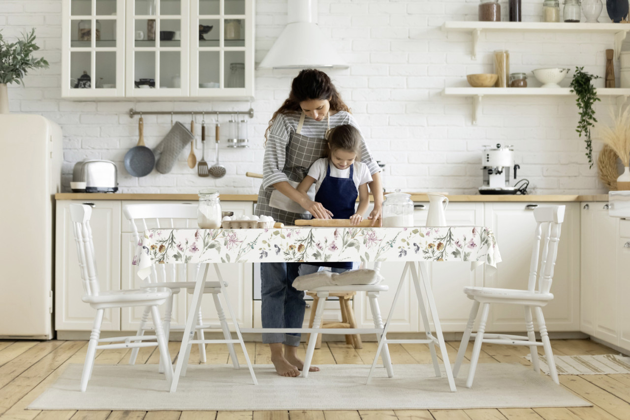 d-c-fix Tischdecke Whisper Flower Ø 140 cm von d-c-fix
