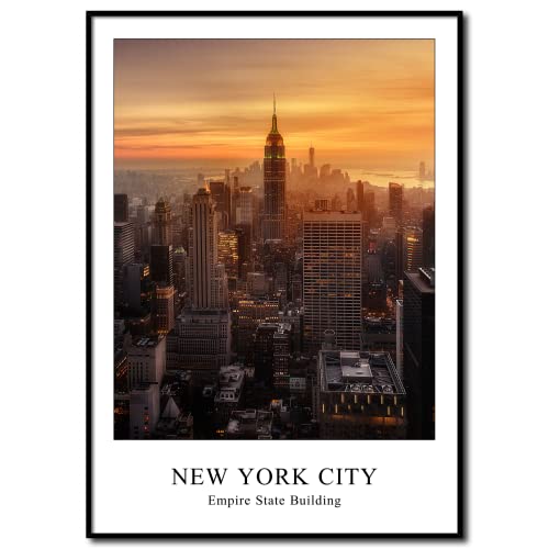 Rahmenbild Orange Empire State Building 50 x 70 cm | Skyline mit Aussicht auf Manhattan | Atmosphärisches Wandbild in Farbe mit Schriftzug im Rahmen Hochformat | Wohnzimmer Schlafzimmer Flur Büro von daazoo