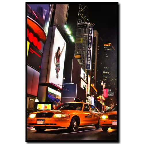 daazoo Wandbild Times Square | 40 x 60 cm Hochformat | Bild mit Rahmen schwarz Hochformat | Poster Manhattan City | New York Taxi Nacht | Wohnzimmer Büro von daazoo