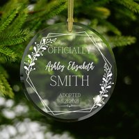 Adoption Geschenk #63 | Personalisierte Name Andenken Adoptionstag Christbaumkugel Glasornament von dailyblotsco