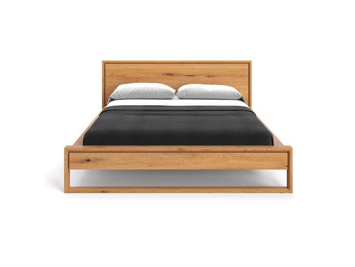 Klassisches Modena-Bett 140x200 cm von danzz