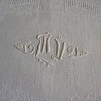 Vintage 2 Antike Jugendstil Leinen Servietten Mit Relief Monogramm Mv Blätterranken Frühlingsblumen Frankreich Um 1900 Die Geschenkidee von darauffreueichmich