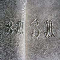 Vintage Antike Art Deco Leinen-Tischdecke Mit 12 Servietten Relief Monogramm "Pm Bzw. Sm" Florales Motiv Originalzustand Frankreich Um 1930 von darauffreueichmich