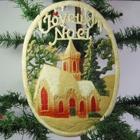 Vintage Antike Ovale Geprägte Gestanzte Pappe Karton Prägepappe Eine Kirche Im Winter Am Wald Mit Aufschrift Joyeux Noel Christbaumschmuck Vintage Antike Ovale Geprägte Gestanzte Pappe Karton Prägepappe Eine Kirche Im Winter Am Wald Mit Aufschrift Joyeux Noel Christbaumschmuck von darauffreueichmich