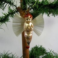 Vintage Antiker Christbaumschmuck Seltenes Glasornament Schwebender Engel Mit Glasfaserflügel Weihnachtsbaum Gansfederbaum Deutschland 1920 von darauffreueichmich
