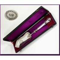 Vintage Antiker Pie Kuchen Torten Gebäck Pasteten Heber Silber Punze 800Er Feingehalt Garantie Stempel in Der Originalbox Belgien 1831-1869 Vintage Antiker Pie Kuchen Torten Gebäck Pasteten Heber Silber Punze 800Er Feingehalt Garantie Stempel in Der Originalbox Belgien 1831-1869 von darauffreueichmich