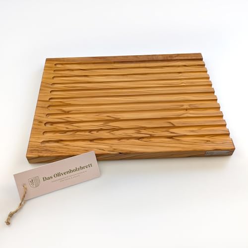 DAS OLIVENHOLZBRETT® Brotschneidebrett aus Olivenholz aus einem Stück mit gefrästen Rillen/Schneidebrett für Brot/einfache Reinigung (30cm x 25cm) von das Olivenholzbrett