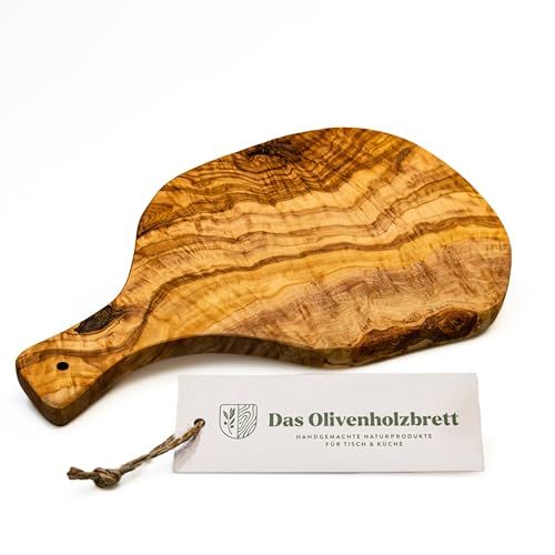 DAS OLIVENHOLZBRETT® Schneidebrett aus Olivenholz mit Griff im Naturschnitt/Servierbrett aus Holz in Naturform mit Griff/Griffbrett Olivenholz 25cm von das Olivenholzbrett