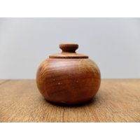Vintage Deckeldose Holzdose Holz Formschön Schlicht Simplicity Handarbeit Handmade von dasfleissigeFaultier