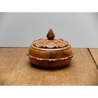 Vintage Deckeldose Holzdose Holz Geschnitzt Gedrechselt Handarbeit Handmade von dasfleissigeFaultier