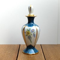 Vintage Handbemalte Likörflasche Aus Porzellan Floral Blau Gold von dasfleissigeFaultier
