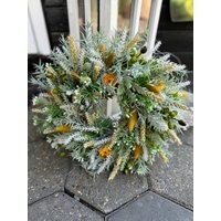 Wandkranz Mit Künstlichem Rosmarin, Weizen Und Lagurus-Trockenblumen Geschenkidee Wandkranz Mit Künstlichem Rosmarin, Weizen Und Lagurus-Trockenblumen Geschenkidee von dasspatzennest