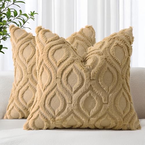 decorUhome 2er Set Kunstfell Kissenbezüge 55x55cm, Dekorativer Weicher Plüsch Flauschiger Samt Kissenbezug 22x22 Inch, Quadratische Boho Neutral Kissenbezug für Sofa, Taupe von decorUhome
