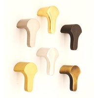 Hochwertige Massive Messing Tulip Drop Pull Griffe Ideal Für Schrank Schubladen in 6 Schönen Finishes von decorinfinity