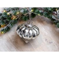 Bauernsilber Dekokugel - Zwiebel Mit Krone Handgefertig Höhe 10 cm von dekodreamswolf