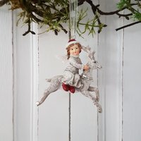 Wunderschöner Dekohänger "Winterkind Mit Hirsch" - Handgefertigt Höhe 9 cm Wunderschöner Dekohänger "Winterkind Mit Hirsch" - Handgefertigt Höhe 9 cm von dekodreamswolf