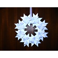 Fröbelsterne Kranz 22 cm Sterne Deko Weihnachtsdeko Advent Papier Weiß Fröbelsterne Kranz 22 cm Sterne Deko Weihnachtsdeko Advent Papier Weiß von dekosterne