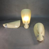 1 Von 3 Vintage Wandlampe Antik Xl Wandleuchte 1953 Halbschalen 27 X 15 cm Spiegellampe Retro Flurlampe Aluhalterung Und Glasschale 1 Von 3 Vintage Wandlampe Antik Xl Wandleuchte 1953 Halbschalen 27 X 15 cm Spiegellampe Retro Flurlampe Aluhalterung Und Glasschale von derlampendealer