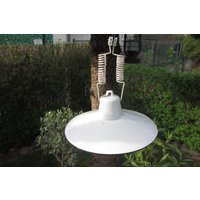 Art Deco Emailleschirm Lampe Antike Fabriklampe Ø 20cm Schneeweiße Emaille Industrielampe Alte Werkstatt Deckenlampe Nr. 1 Art Deco Emailleschirm Lampe Antike Fabriklampe Ø 20cm Schneeweiße Emaille Industrielampe Alte Werkstatt Deckenlampe Nr. 1 von derlampendealer