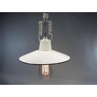Art Deco Lampe Vintage Emailleschirm Fabriklampe Ø 20cm Bauhaus Industrielampe Alte Werkstatt Antik Deckenlampe Hängelampe No 18 Art Deco Lampe Vintage Emailleschirm Fabriklampe Ø 20cm Bauhaus Industrielampe Alte Werkstatt Antik Deckenlampe Hängelampe No 18 von derlampendealer