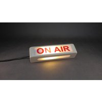 Kleine On Air Theater Lampe Industrie Design Retro Kinolampe Vintage Alte Wandlampe Antik Kinoleuchte von derlampendealer