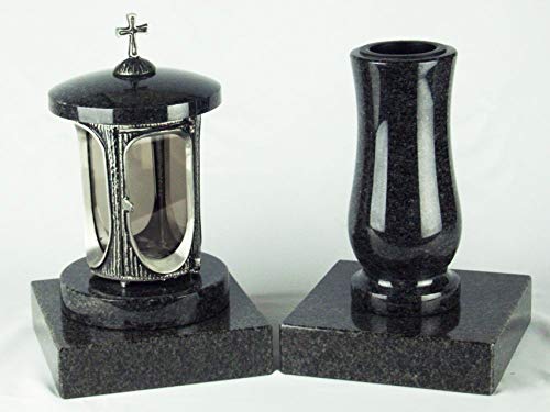 designgrab Alu Grablampe aus Aluminium in Antikoptik mit Kreuz und Grabvase und 2 Stück Sockel eckig in Granit Nero Impala von designgrab