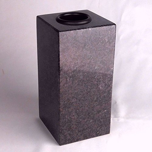 designgrab Cube-medium Designer Grabvase aus Granit Orion von designgrab
