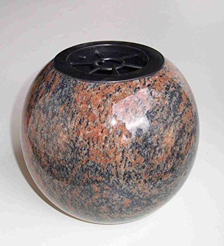 designgrab Kugel Kugelvase Grabvase aus Granit Gneis Halmstad Kugelgrabvase rund von designgrab