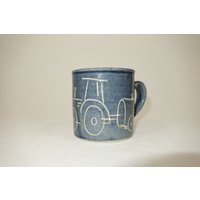 Traktor-Tasse Aus Ton, Handgetöpferter Lieblingsbecher von dieToepferwerkstatt